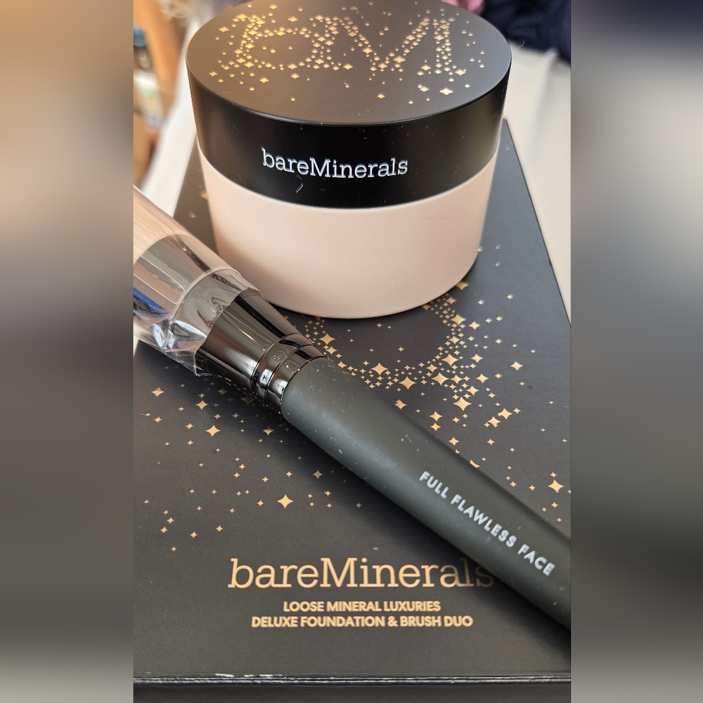 Bare Minerals DELUXE 18g .6oz Medium Beige 12 With Brush NEW